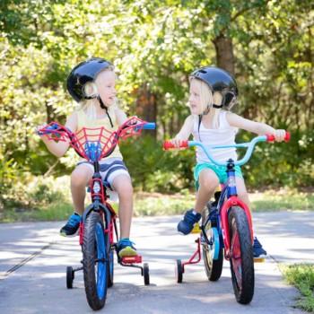 opas lasten pyöräilykypärän valintaan