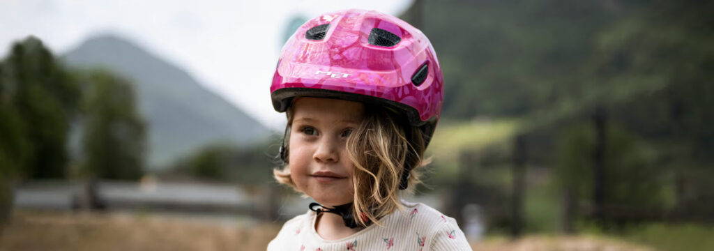 met helmets category kids hero 1920x675 1