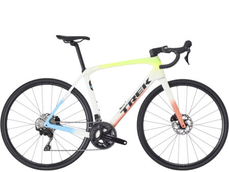 Trek Domane SL 5 Gen 4 Era White Fade maantiepyörä